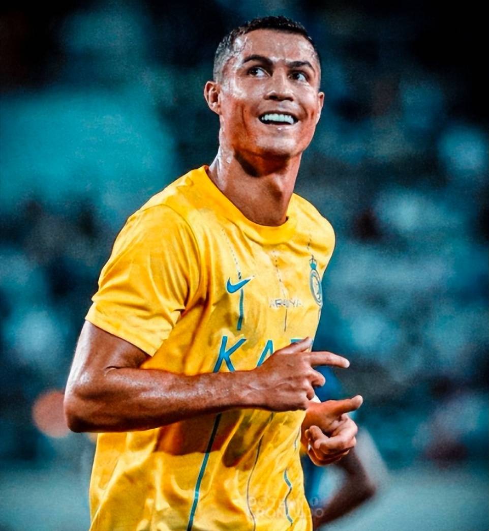 开云-C罗在阿森纳比赛中出色发挥，最后时刻胜出引发热议！-开云