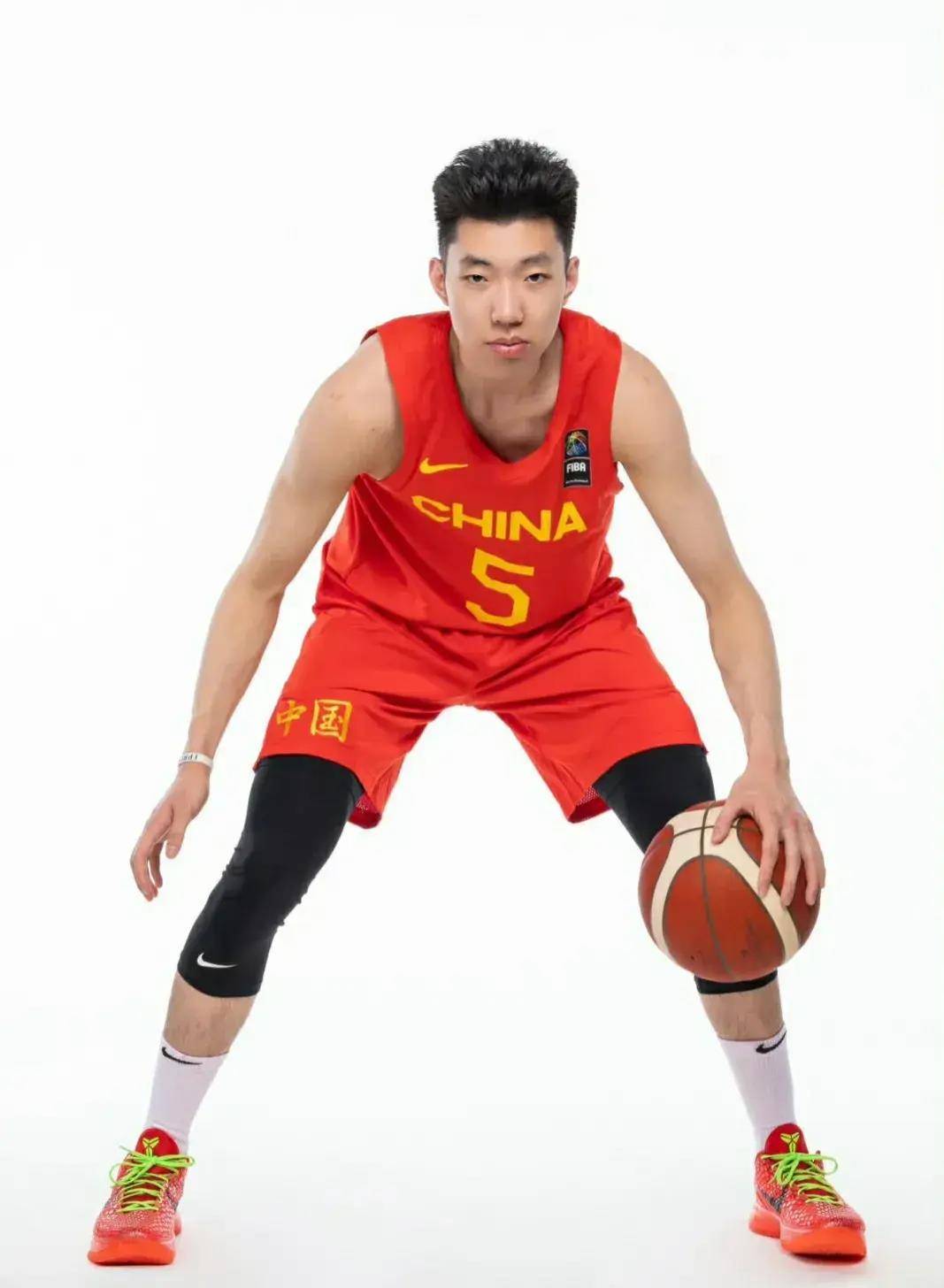 开云-凯恩新星刷新纪录表现突出，中国队前途光明！-开云