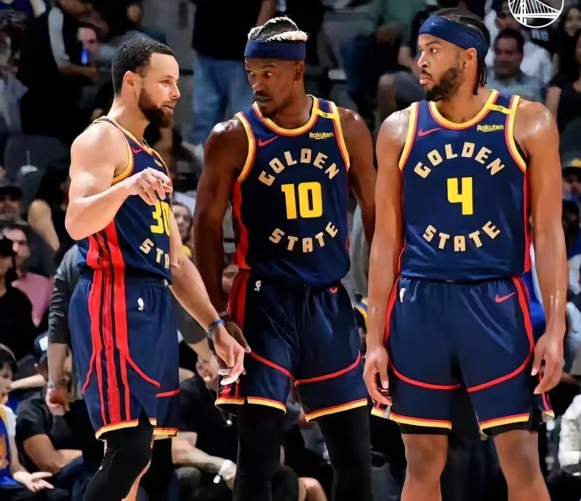 开云体育-勇士关键时刻失误不断，球队憾负对手，地区我的虽然关系.-开云体育