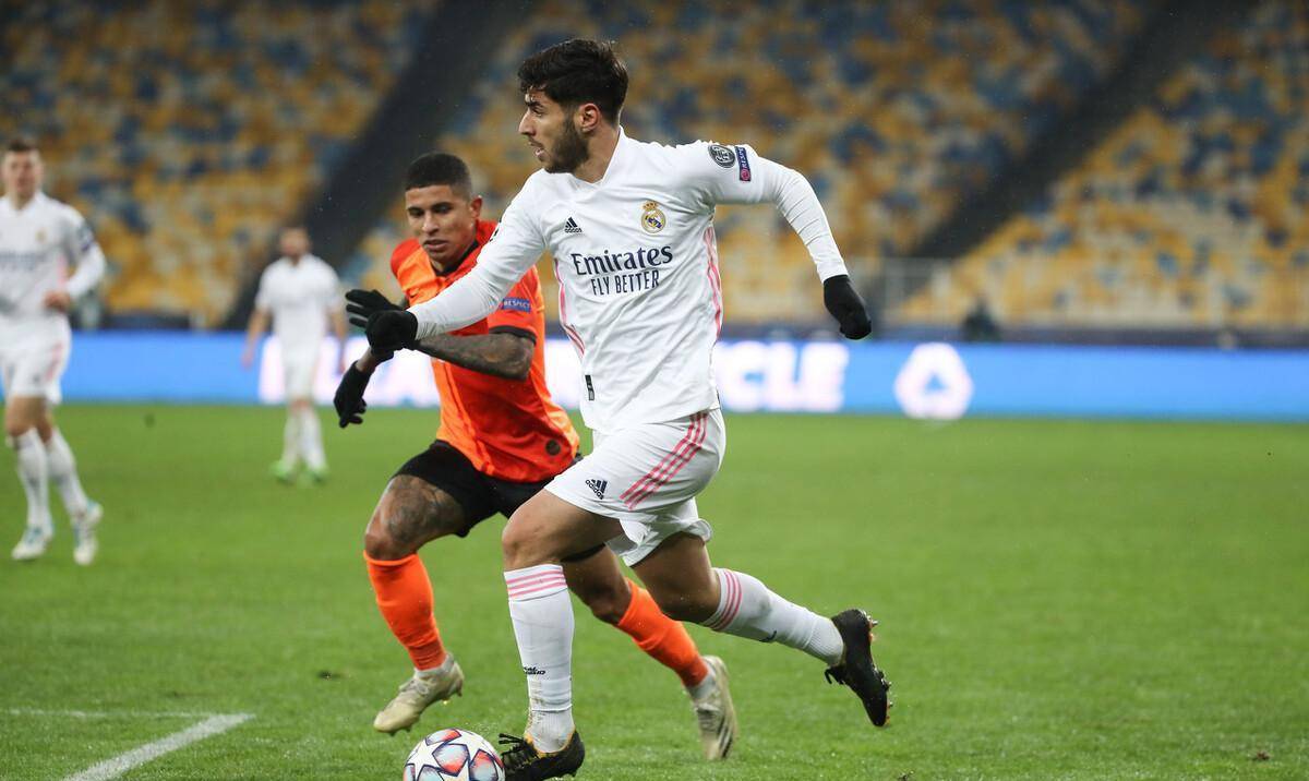 开云-包含阿扎伦卡在法国队比赛中反败为胜，刷新纪录引发热议！引发球迷热议的词条-开云